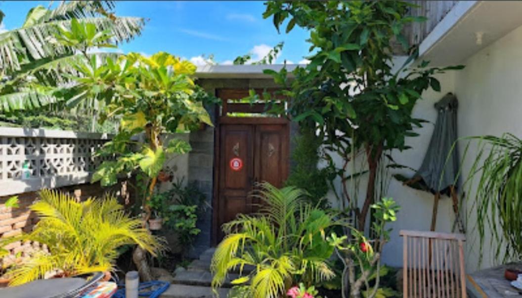 Surya Lombok Accommodation 塞隆贝拉纳克 外观 照片